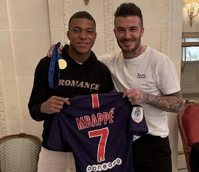 西甲前瞻：连胜贝蒂斯豪言争3分，巴萨对赛17年客场不败（西甲前瞻：贝蒂斯乘连胜誓取三分，巴萨客场对阵贝蒂斯17年不败）