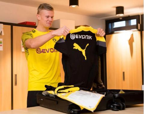 拉波尔塔：相信1C许可证本月获得，诺坎普容量将扩大至60000（拉波尔塔：预计本月获批1C许可，诺坎普将扩容至60000人）