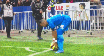 即将迎战枪手：阿森纳是奥利塞足球生涯的第一支球队（对阵枪手在即：阿森纳曾是奥利塞职业生涯的起点）