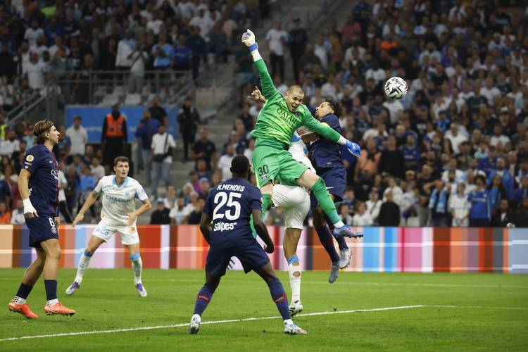 曲刚：对于梅州的未来没收到任何消息；希望球员今后能有更好发展（曲刚：梅州未来暂无消息，期望球员今后有更好发展）