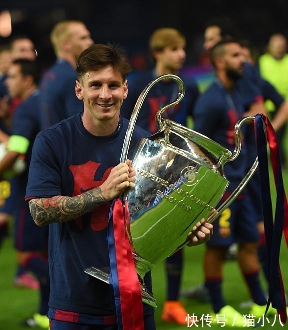 哈兰德：1-1的时候詹卢卡-曼奇尼摸我屁股，这激怒了我（哈兰德：比分1-1时詹卢卡-曼奇尼拍我臀部，这让我非常愤怒）