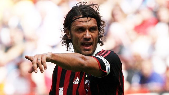 阿尔科亚诺的士气与“帮助”：巴萨二队的艰难一战（士气与“援手”齐发：阿尔科亚诺让巴萨B队陷入苦战）