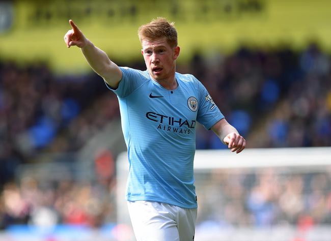 足球世界杯亚洲区最新赛事分析（足球世界杯亚洲区最新赛况解析）